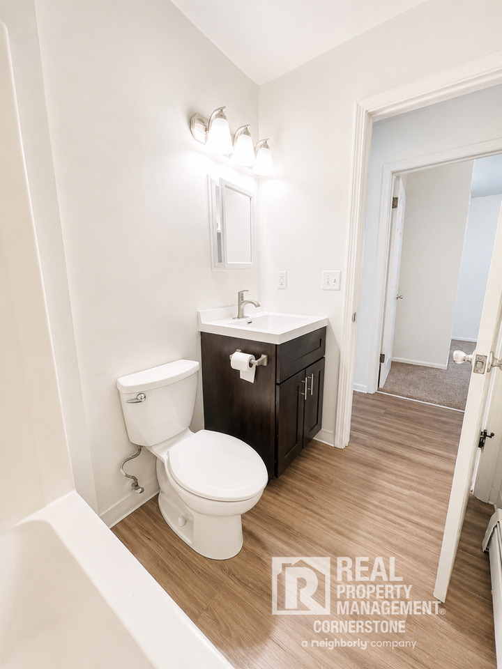 5723 E G Ave #4 - Photo 6 of 13