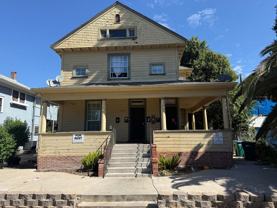 327 E Acacia St - Photo 1 of 1