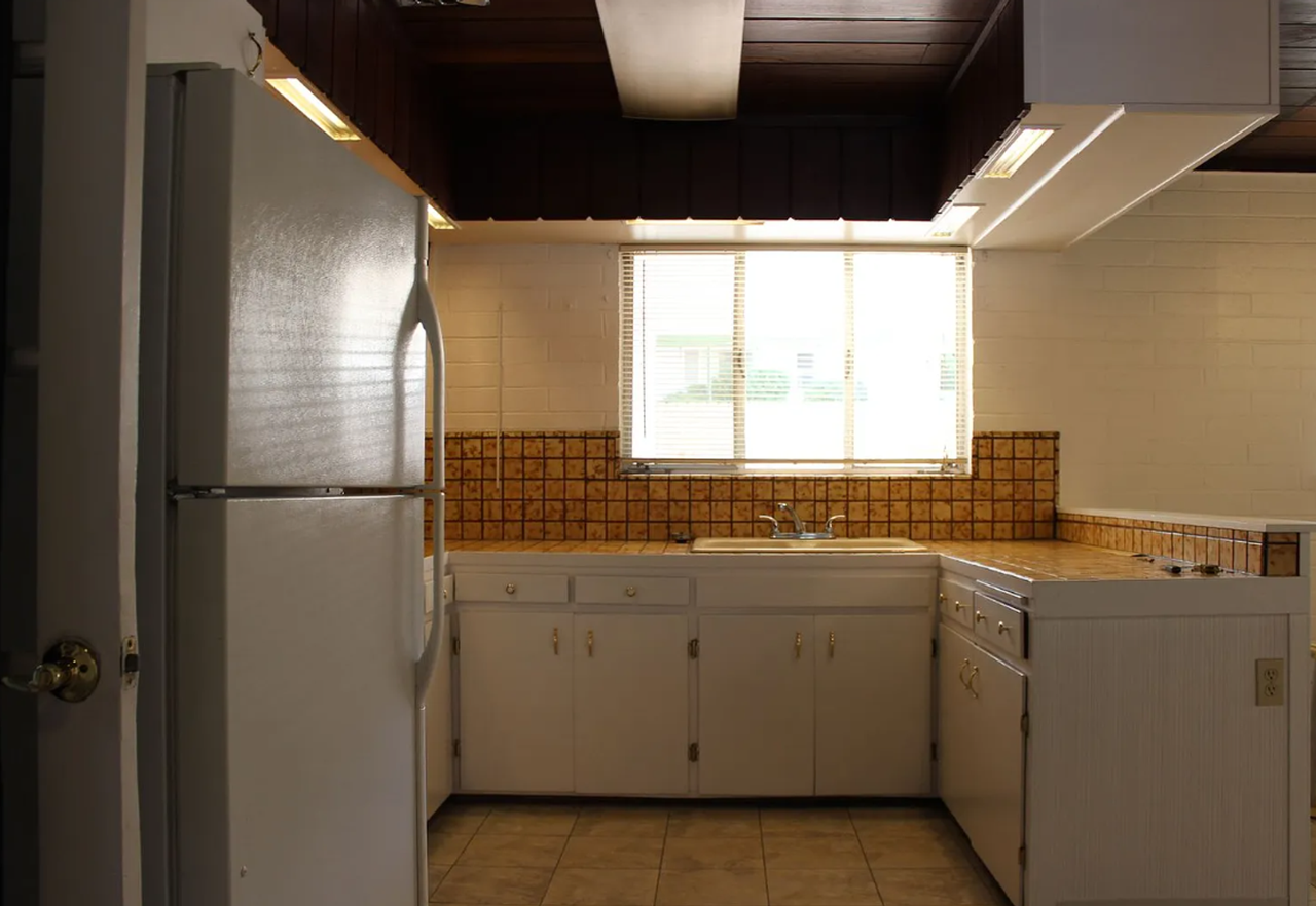 1436 Hillside Dr - Photo 4 of 8