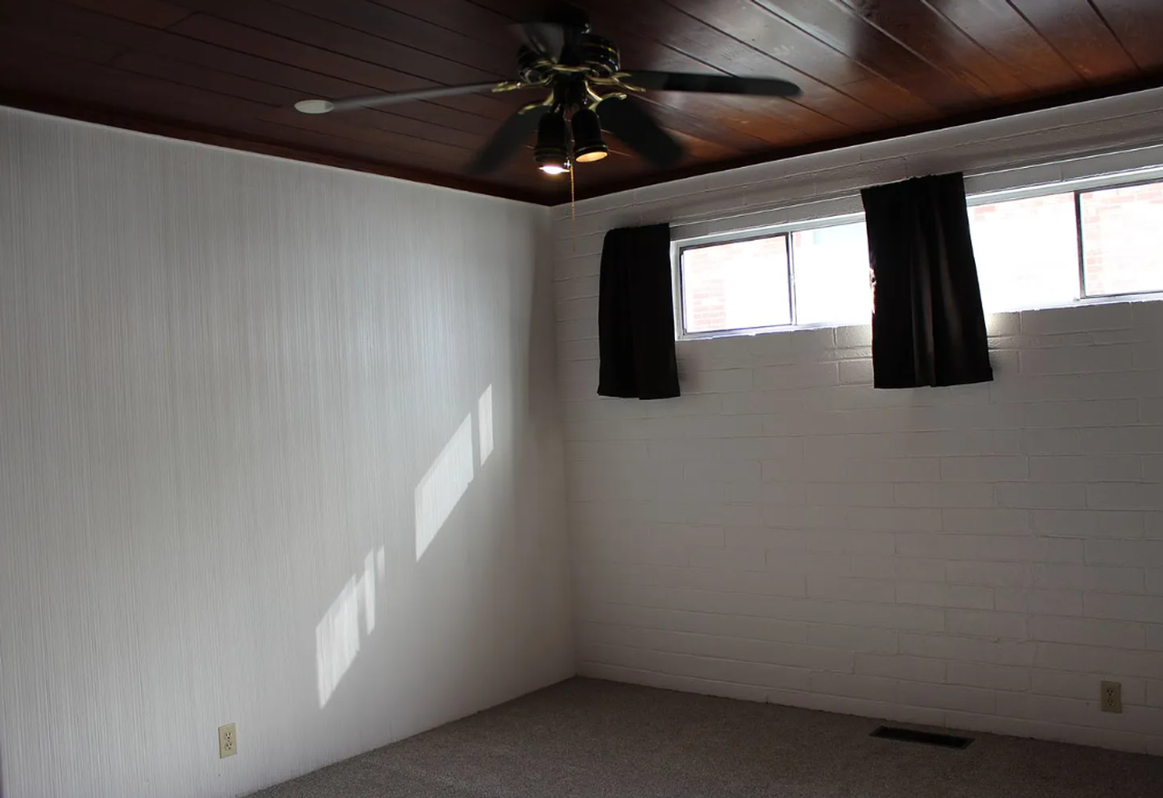 1436 Hillside Dr - Photo 7 of 8