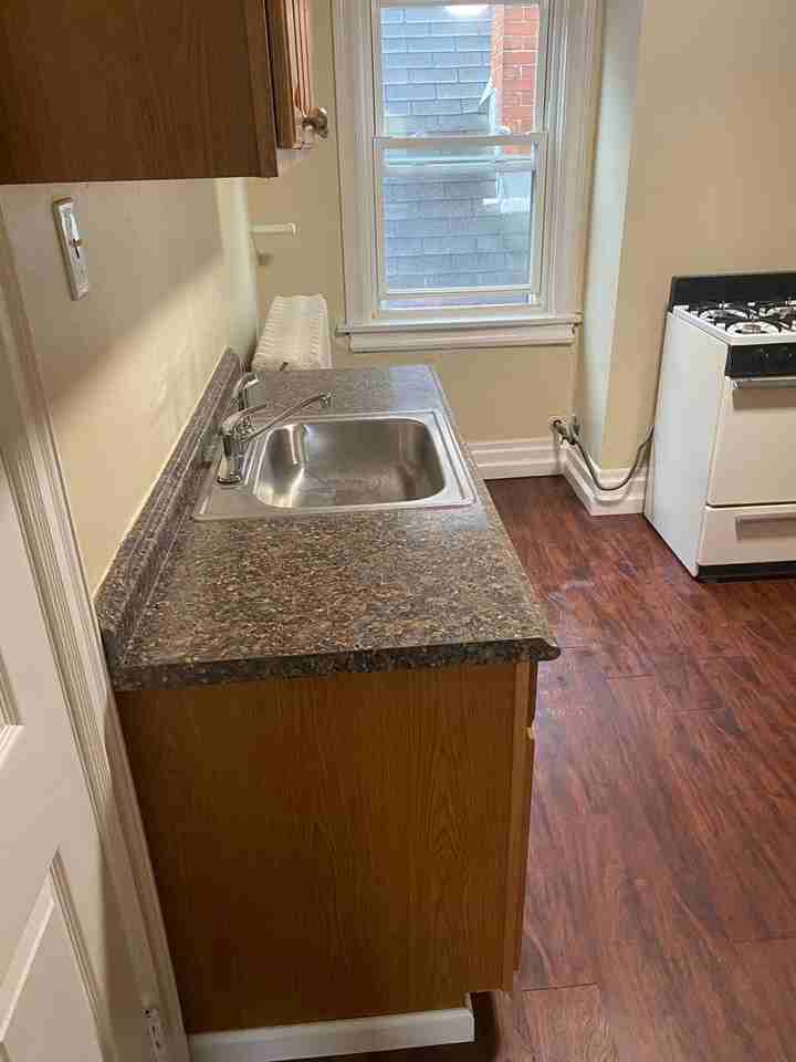 2306 Sherbrook St #3 - Photo 3 of 12