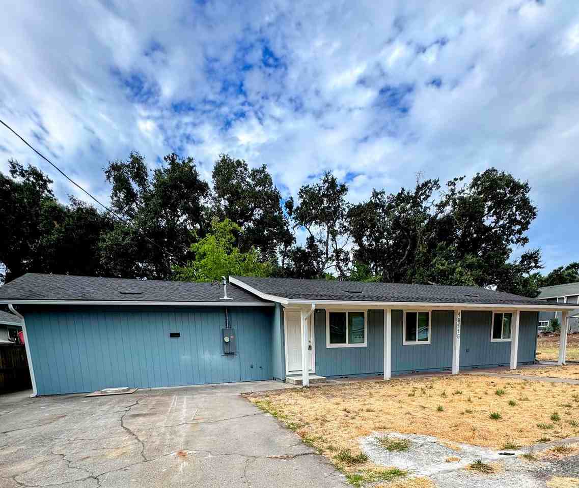 16116 MISSLETOE LN - Photo 2 of 19