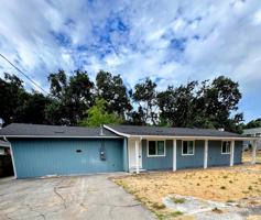 featured image of 16116 16116 MISSLETOE LN
