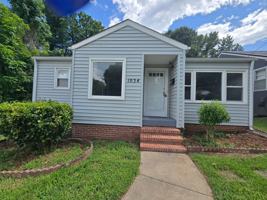 featured image of 1034 E Lexington Ave