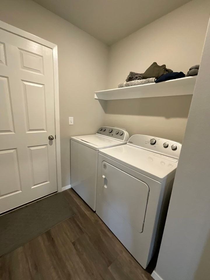 2608 S Silver St - Photo 7 of 17