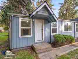featured image of 7501 156th St E