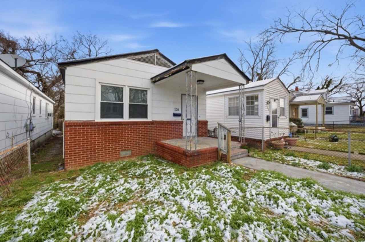 126 Ash Ave - Photo 2 of 18