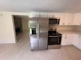 featured image of 2624 Lee St