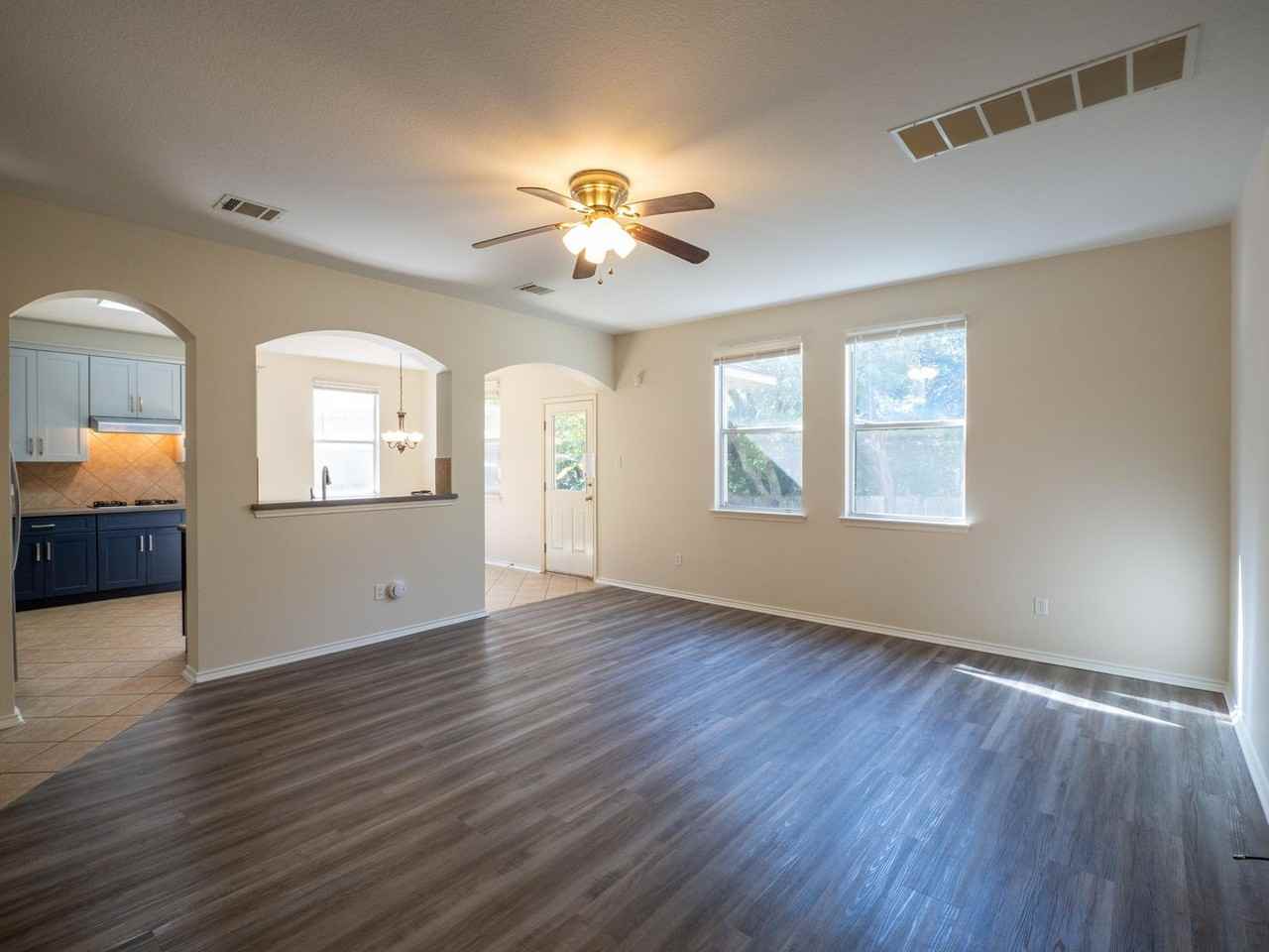 1710 Lomita Dr - Photo 4 of 20
