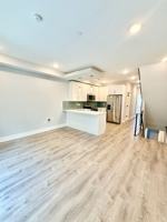 featured image of 1302 N Marshall St