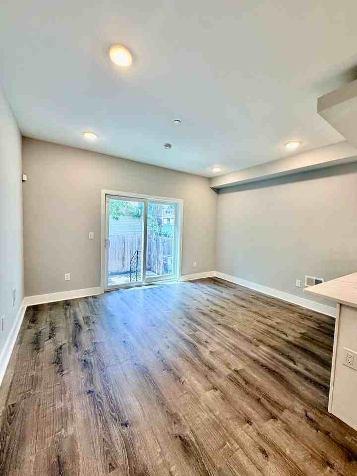 1302 North Marshall Street - Photo 3 of 42