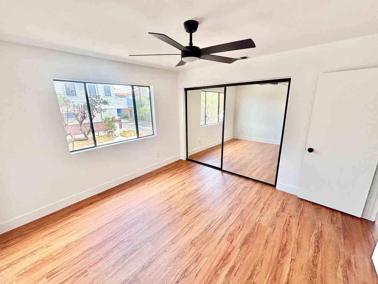 206 E Pine Ave - Photo 7 of 10