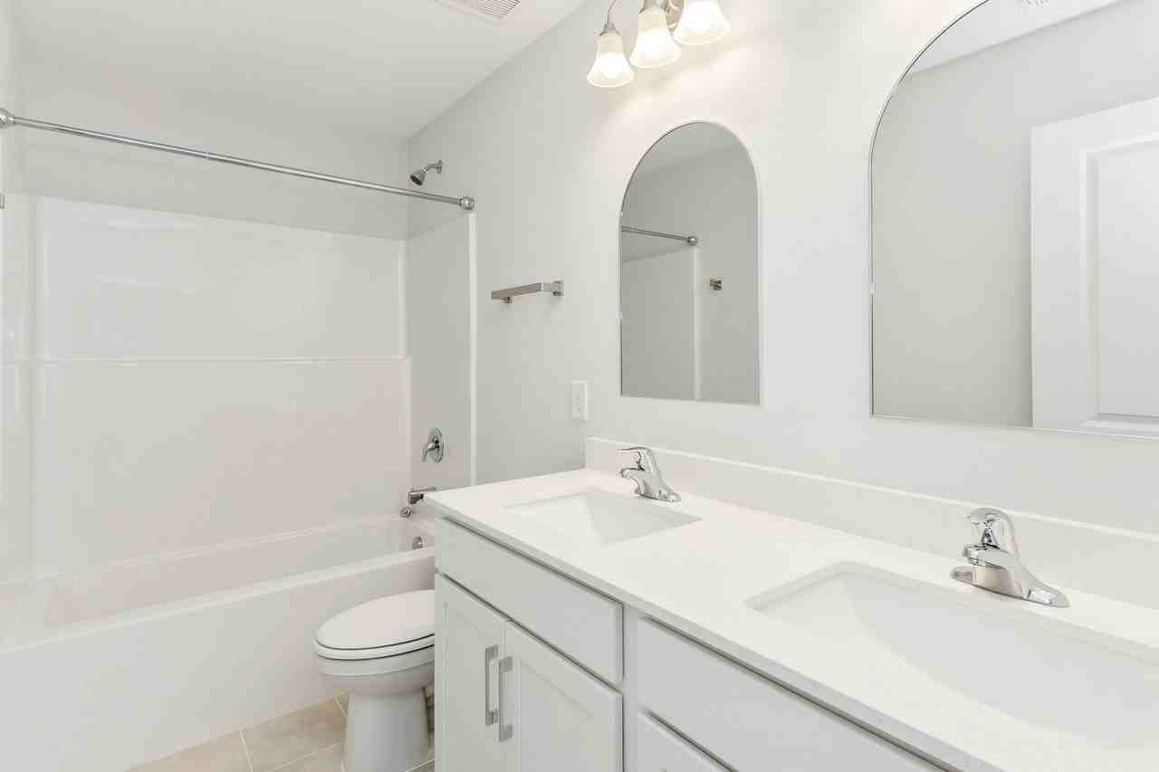 8826 Credence Dr - Photo 7 of 18