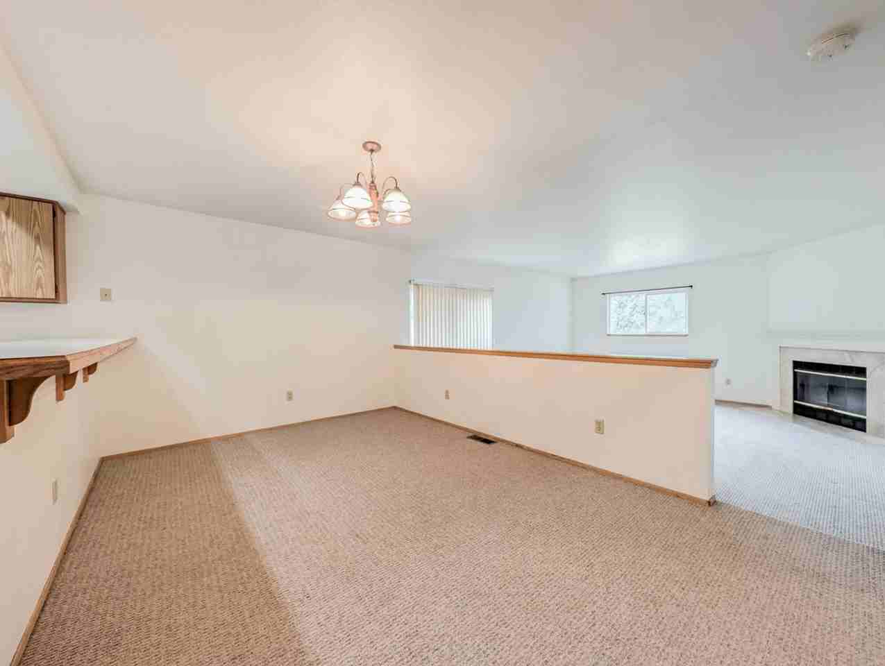 4724 74th Pl Ne - Photo 5 of 15