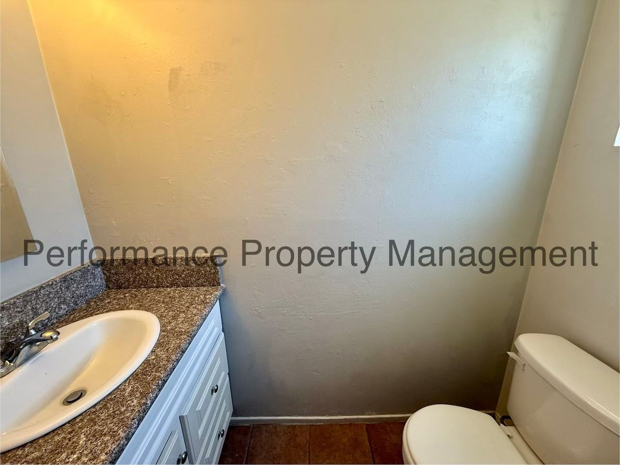 5101 Hunter Ave #7 - Photo 7 of 18