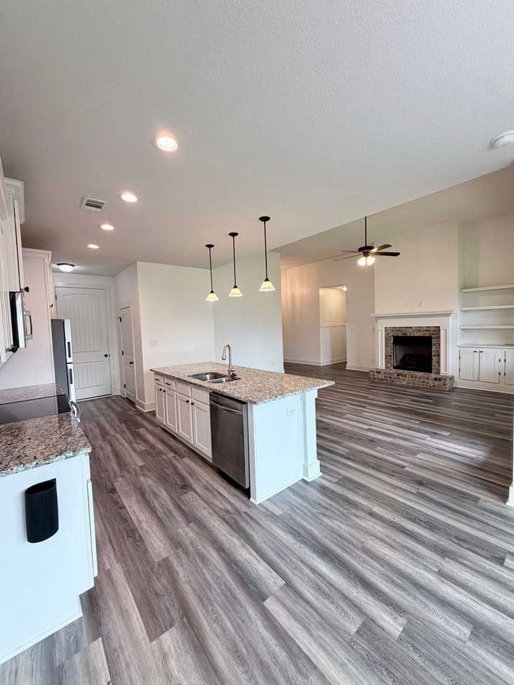 91 Barnyard Way - Photo 7 of 23