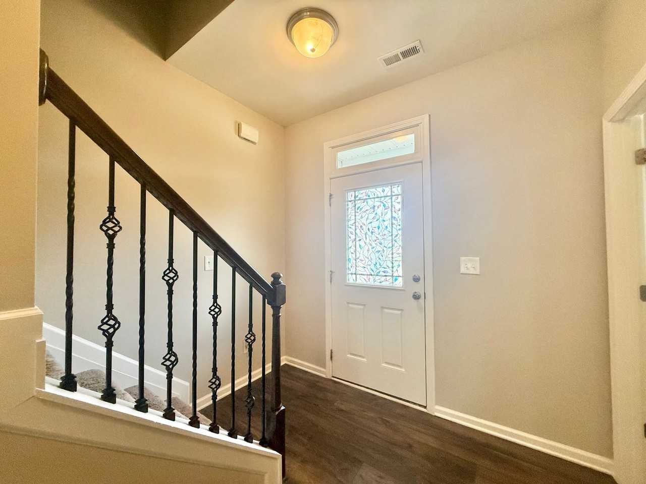 305 S Kramer Path - Photo 2 of 24