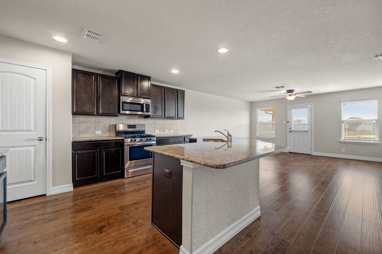 12382 Erstein Vly - Photo 5 of 22