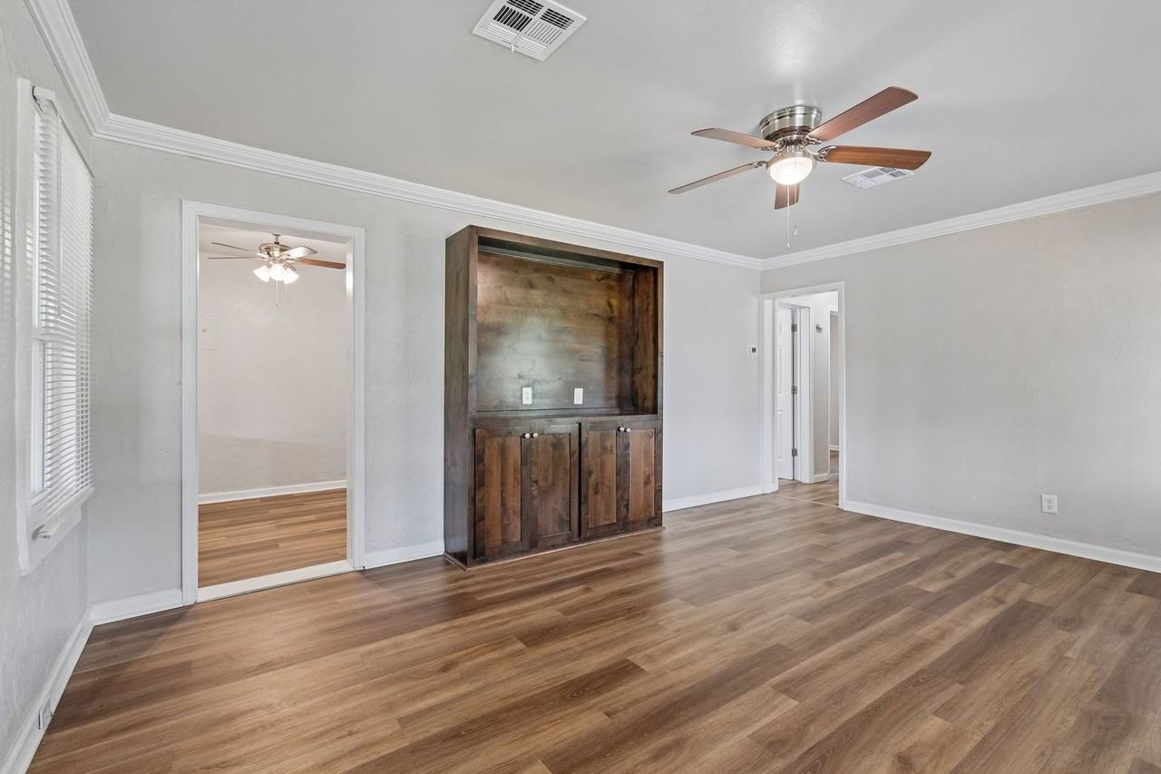 510 N Marshall Dr - Photo 5 of 34
