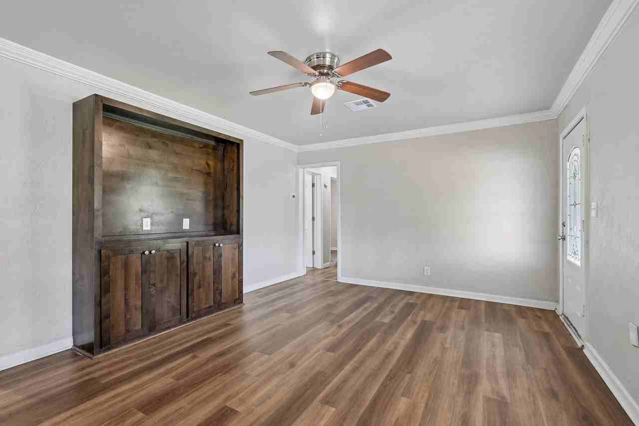 510 N Marshall Dr - Photo 7 of 34