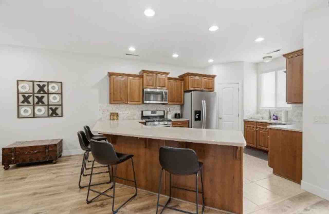 1590 S West Canyon Dr - Photo 5 of 30