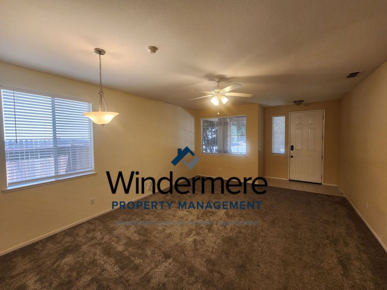 11365 Manta Pl - Photo 3 of 16