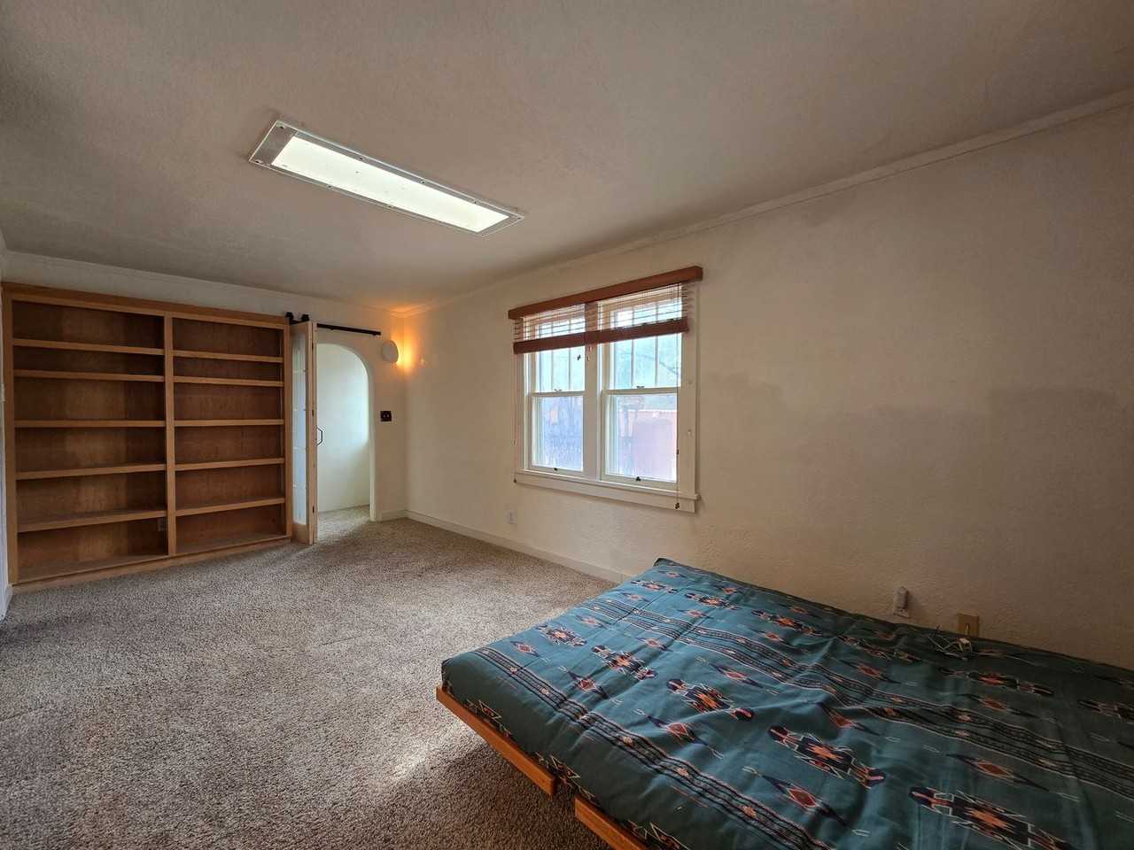 505 Grant Ave #B - Photo 7 of 24