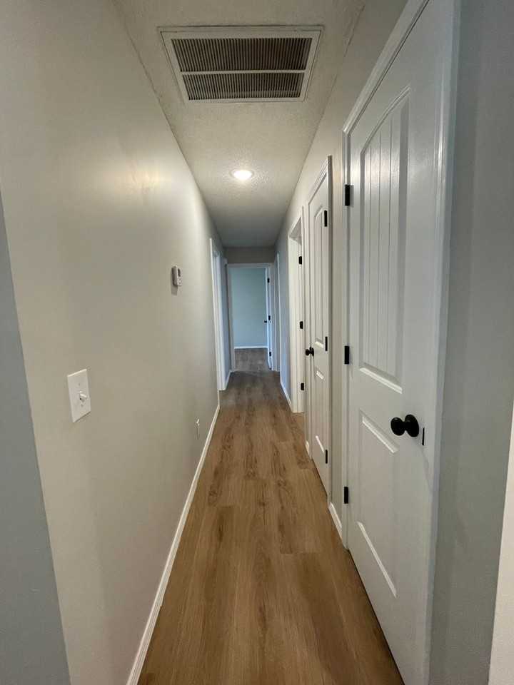 125 N Fairwood Ave - Photo 7 of 25