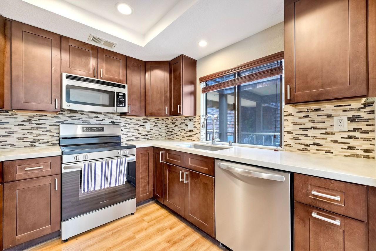 5780 Friars Rd #C7 - Photo 4 of 26