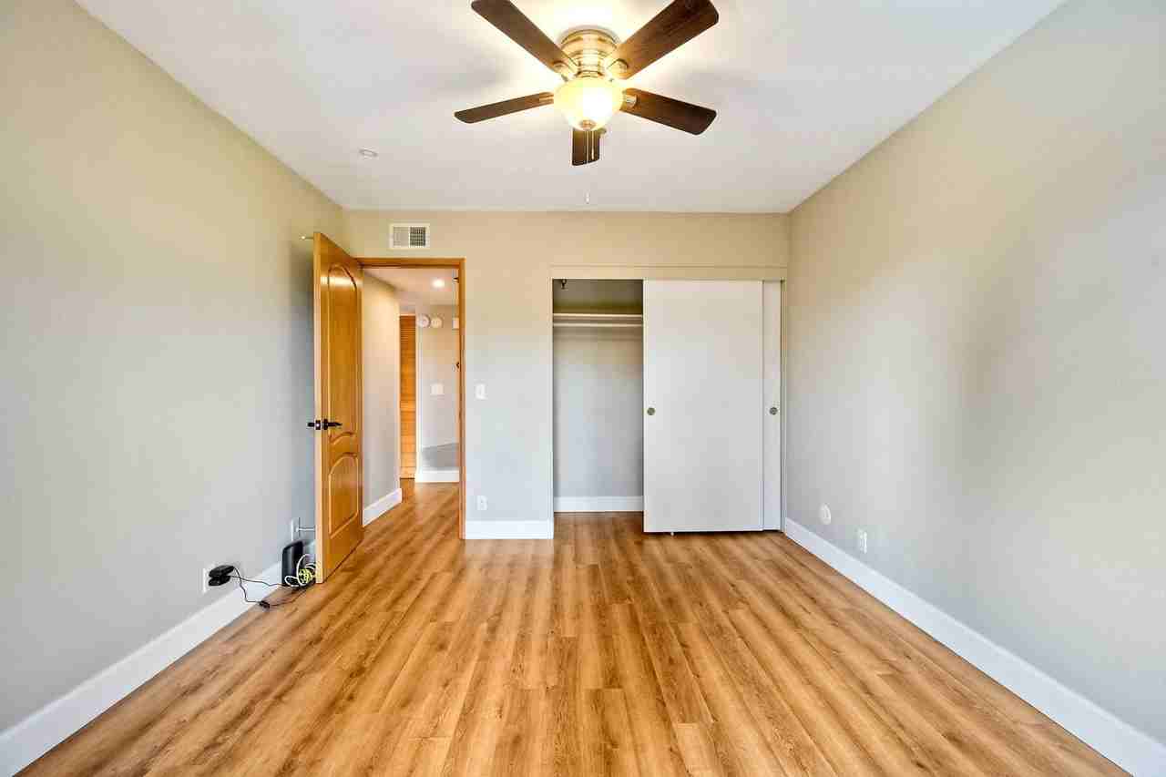 5780 Friars Rd #C7 - Photo 6 of 26