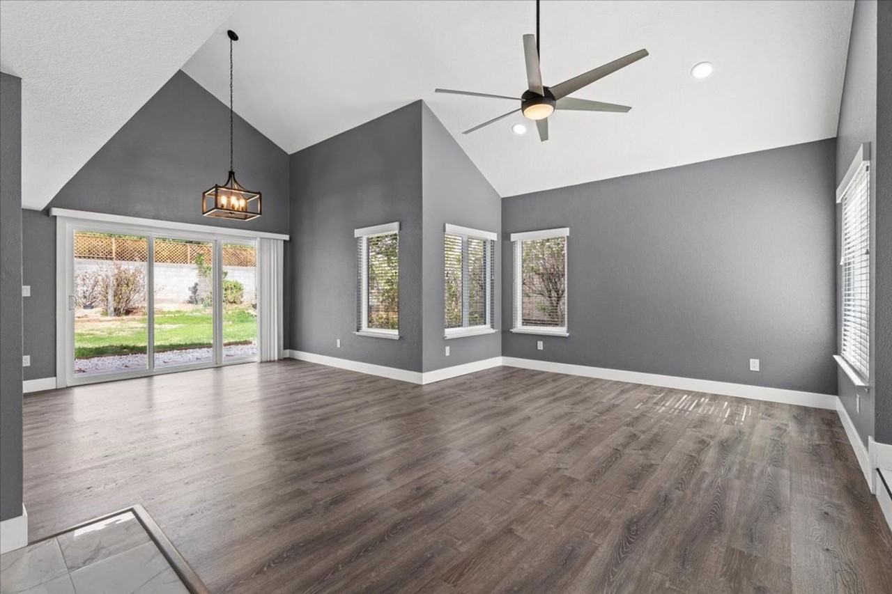 3201 Ventana Hills Dr - Photo 4 of 23