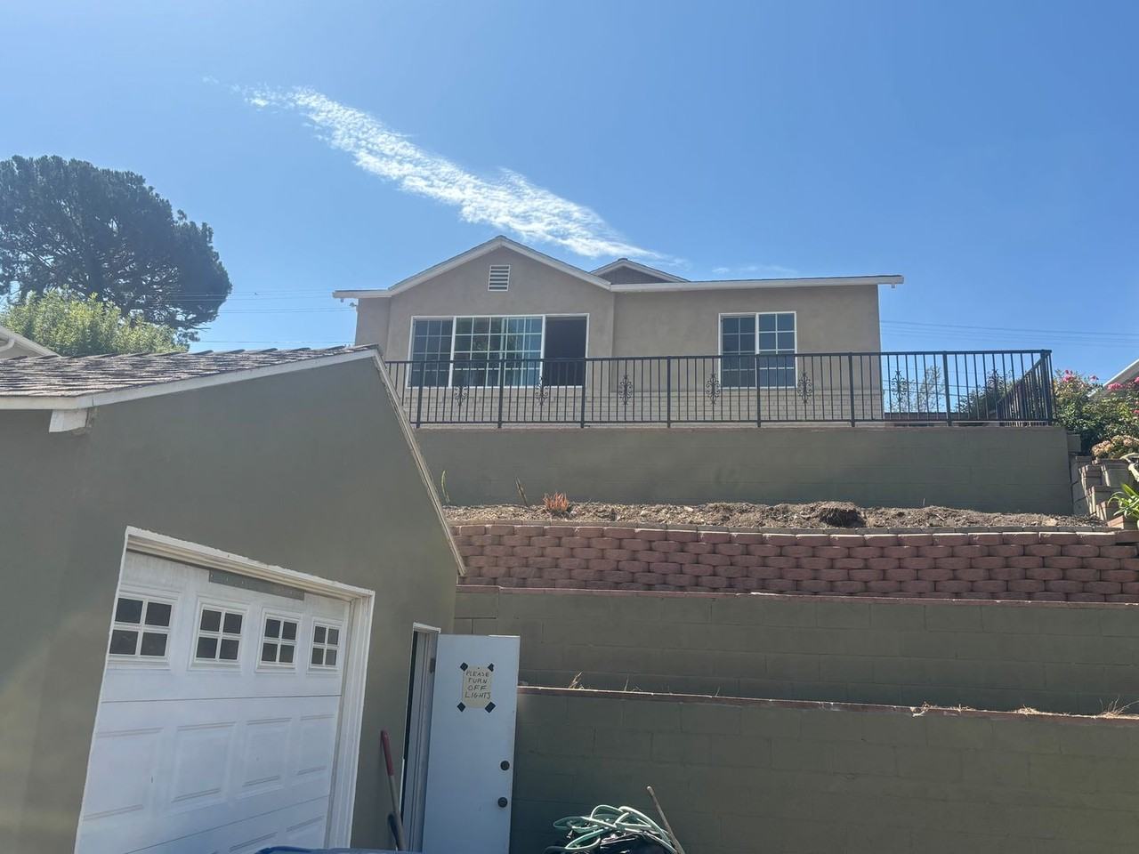 4040 Toland Way - Photo 2 of 17