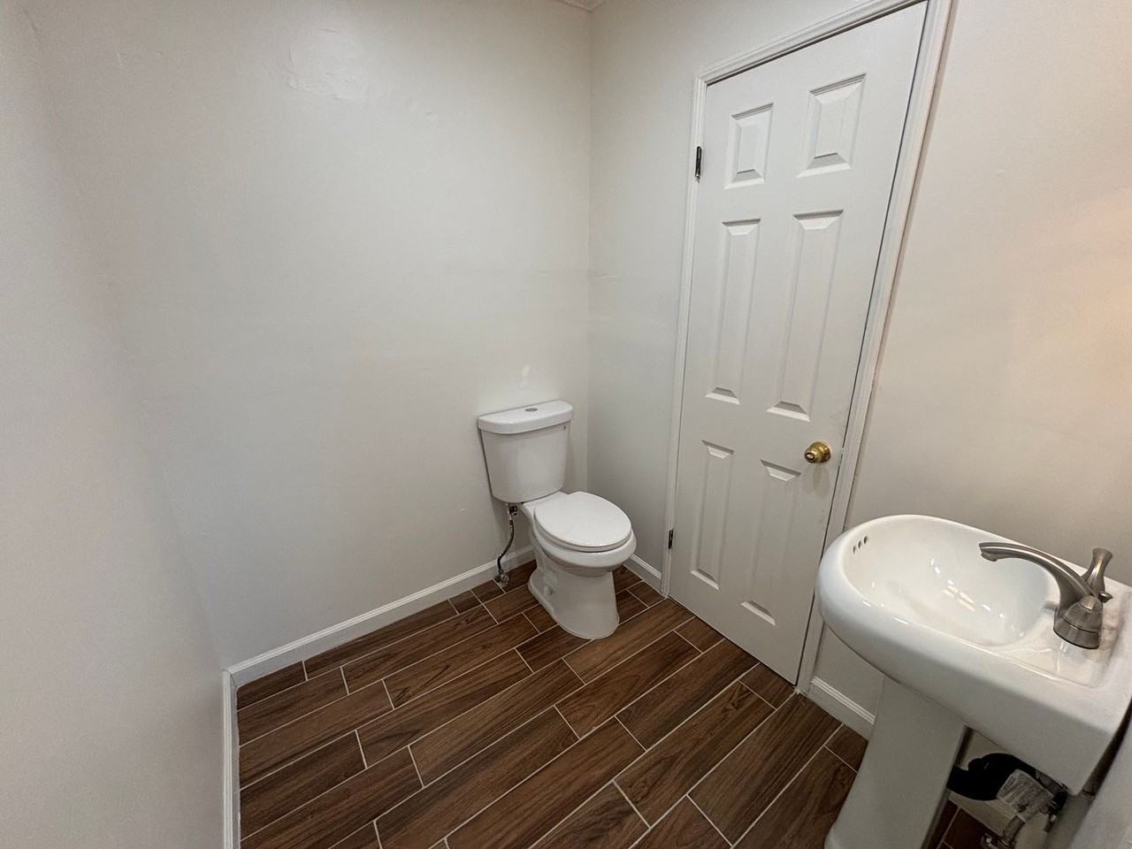 4040 Toland Way - Photo 5 of 17
