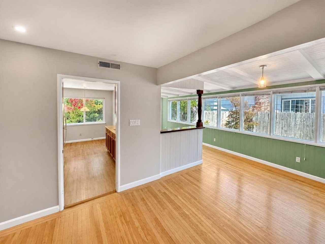 4549 Lippi Pkwy - Photo 5 of 39