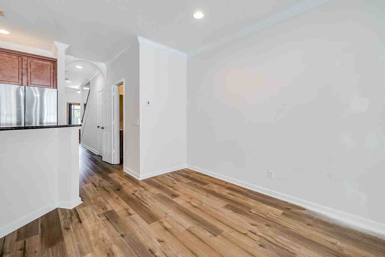 2 2 Wesley Park Dr - Photo 7 of 36