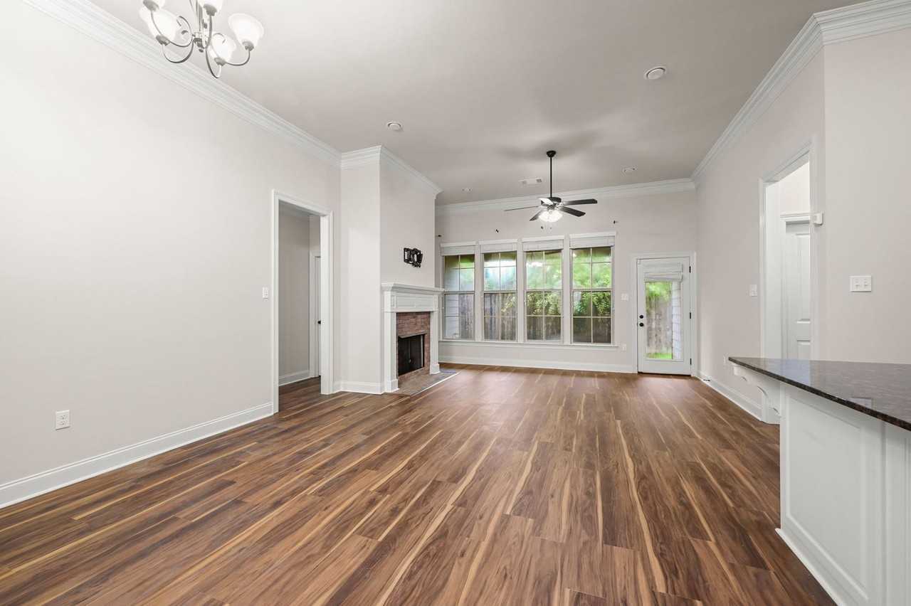 14835 Pendleton Way - Photo 7 of 21