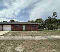 303 W Myrtle St - Photo 1 of 1