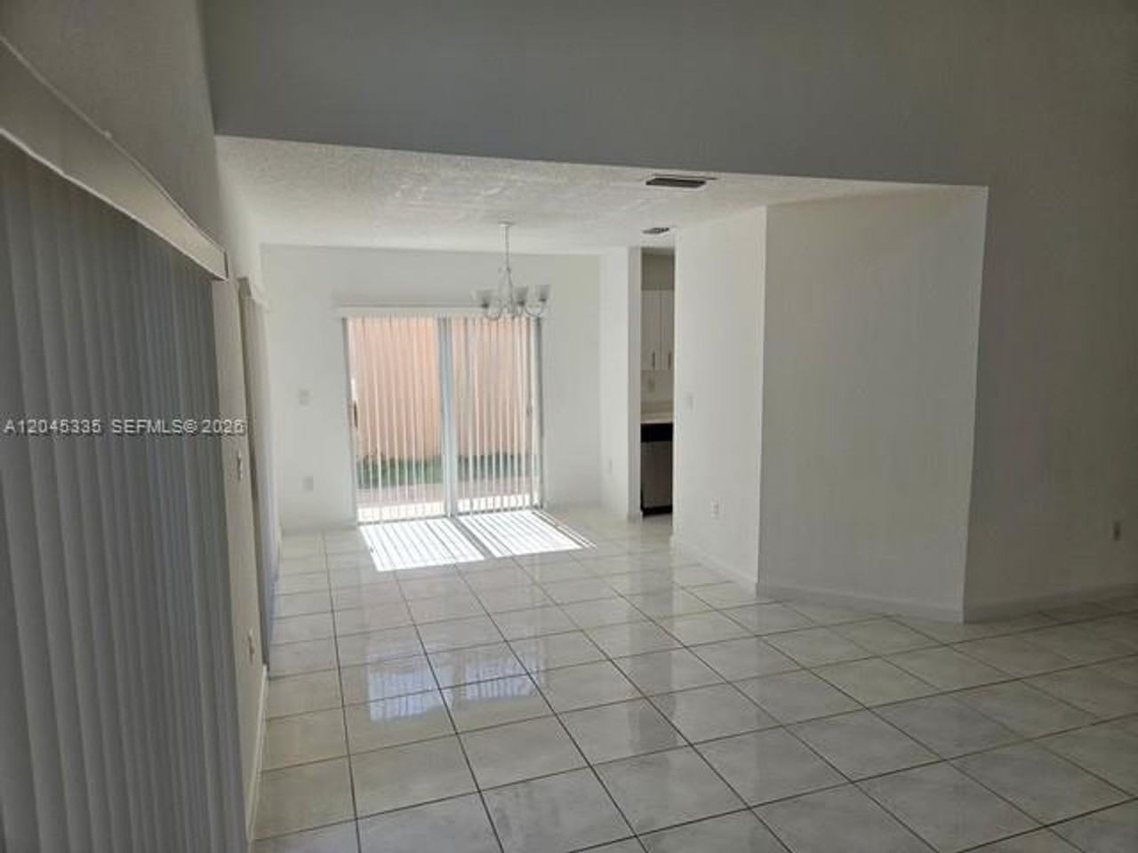 9921 Nw 31st St #9921 - Photo 4 of 5