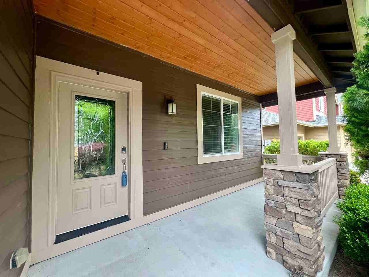 4006 20th Ave Ne - Photo 2 of 31