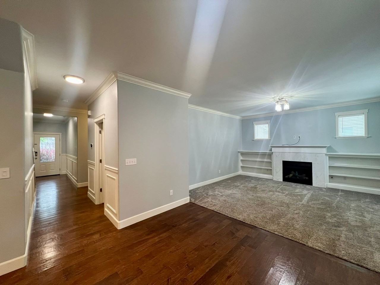 4006 20th Ave Ne - Photo 7 of 31