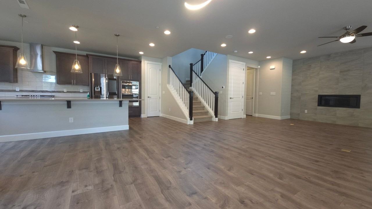 18231 3rd Dr Se - Photo 3 of 36