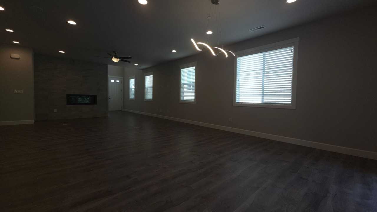 18231 3rd Dr Se - Photo 7 of 36