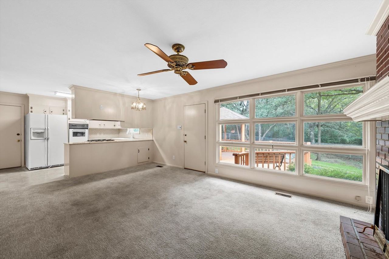7808 Delhi Rd - Photo 3 of 29