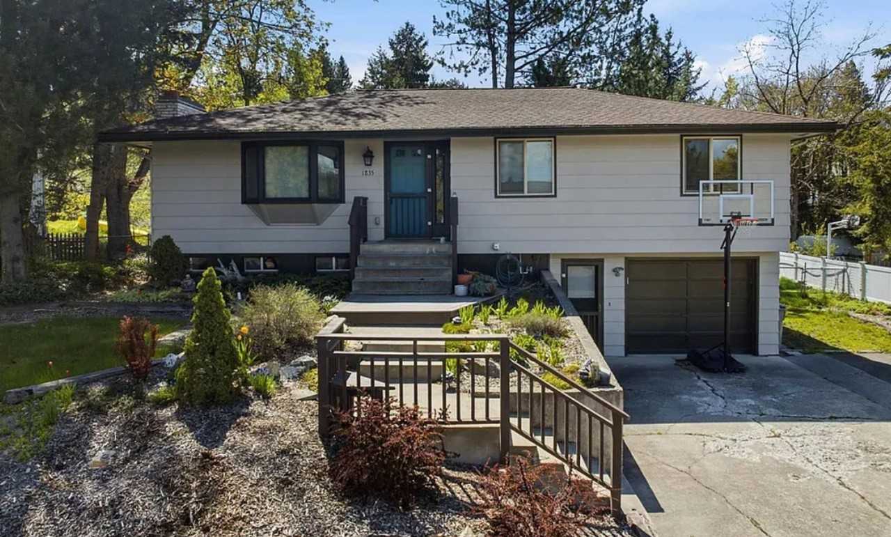 1835 Nw Turner Dr - Photo 2 of 2