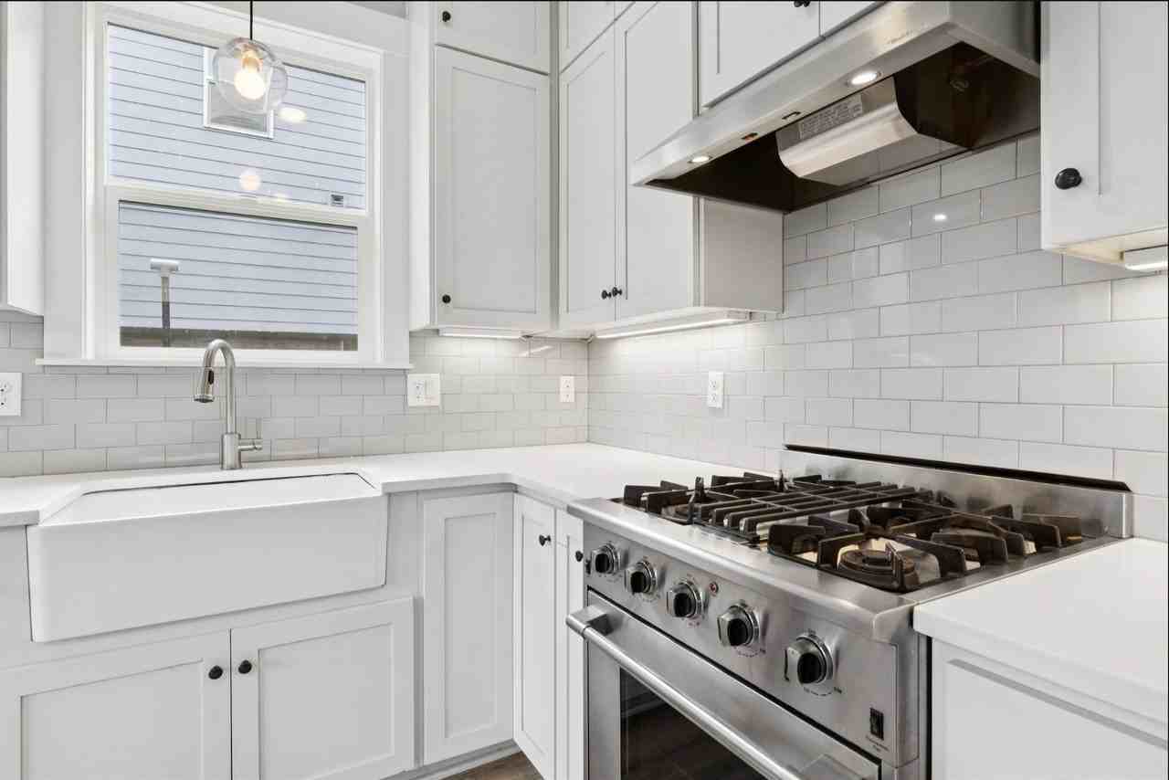 14825 Nw Highcroft Ct - Photo 5 of 40