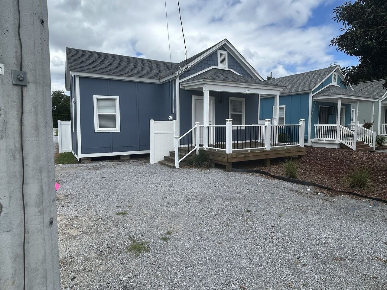 407 S A St - Photo 2 of 15