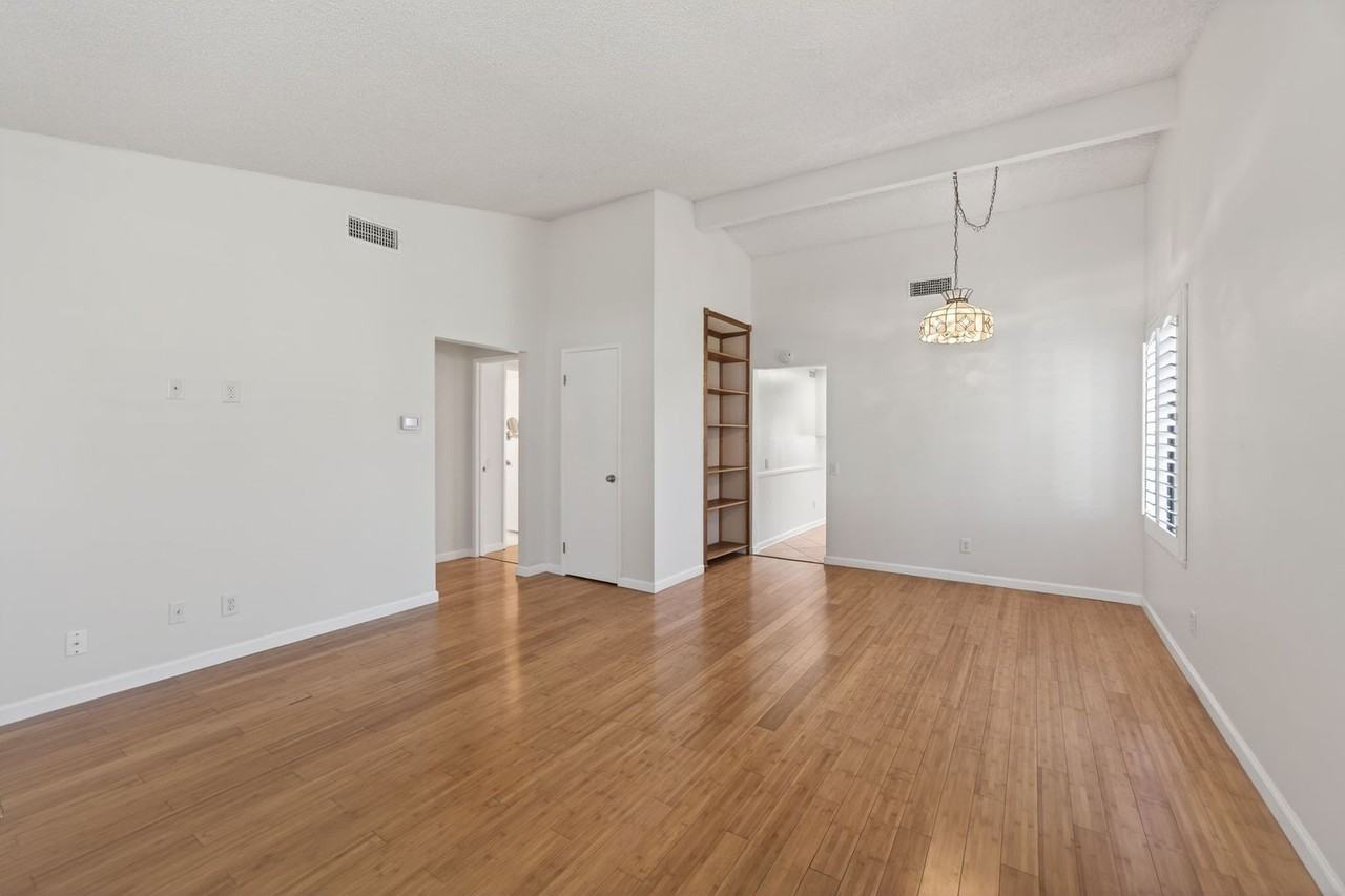 42063 Village 42 - Photo 6 of 41
