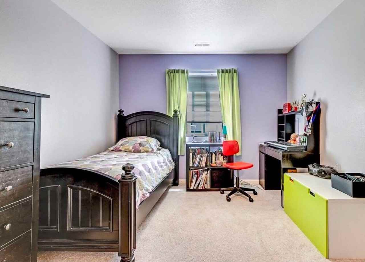 2089 Sw 33rd St - Photo 2 of 23