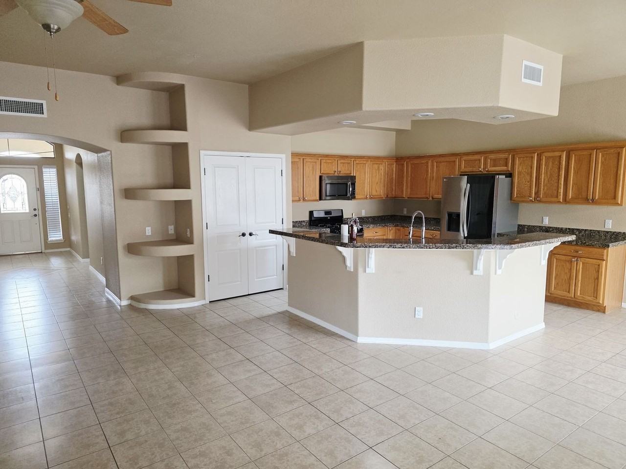 5705 Ireland Dr - Photo 5 of 11