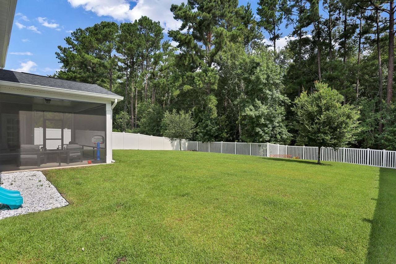 118 Pickett Fence Ln - Photo 4 of 50
